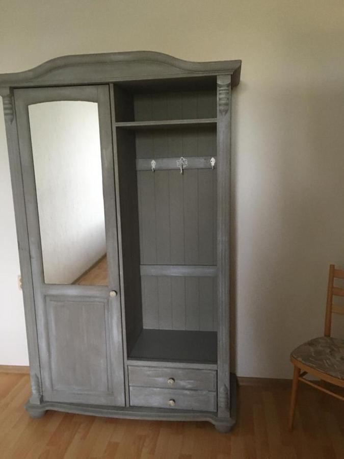 Gemuetliche Ferienwohnung Fuer 6 Personen Im Schloss Kastorf Knorrendorf Luaran gambar